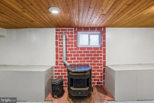 8435 ARBUTUS RD, Pasadena, MD 21122