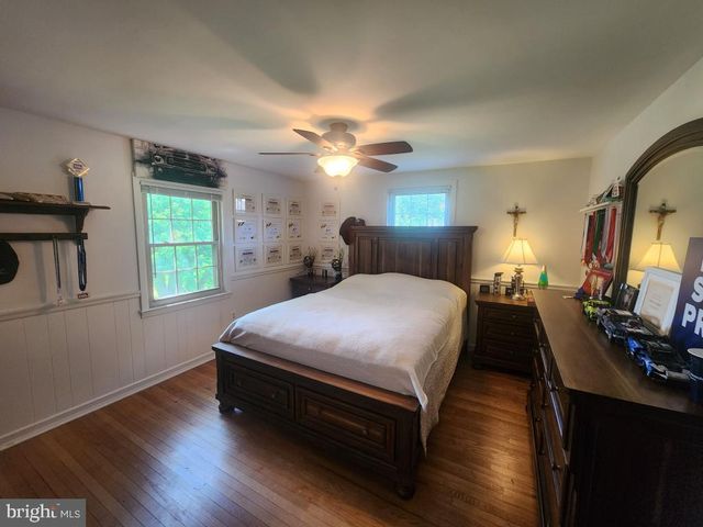 2132 LYNDELL DR, Lancaster, PA 17601