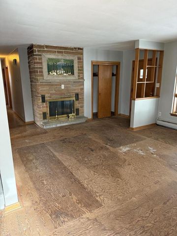 4411 S 68th STREET, Milwaukee, WI 53220