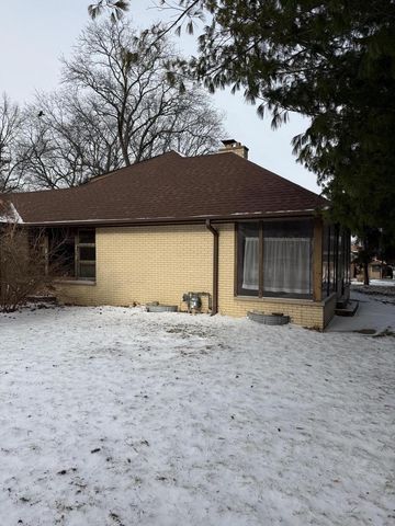 4411 S 68th STREET, Milwaukee, WI 53220