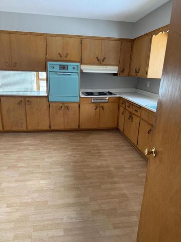 4411 S 68th STREET, Milwaukee, WI 53220