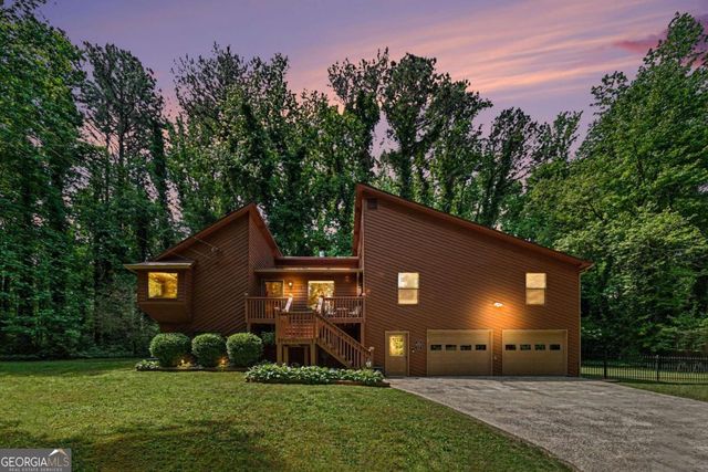 2192 Mohawk Trail, Acworth, GA 30102
