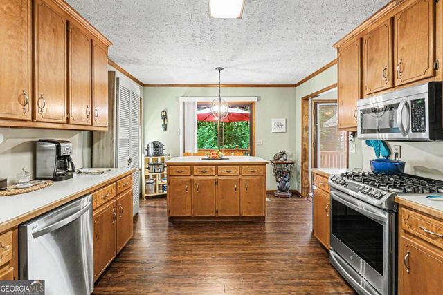 2192 Mohawk Trail, Acworth, GA 30102