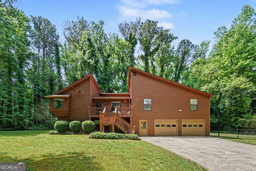2192 Mohawk Trail, Acworth, GA 30102
