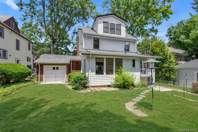 328 Manor Road, Douglaston, NY 11363