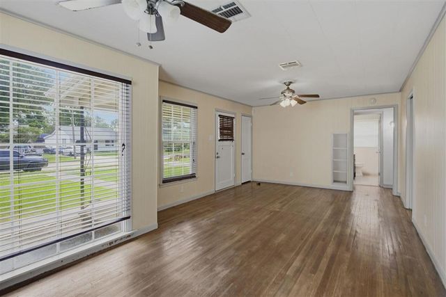 3904 Harvard Street, Lake Charles, LA 70607
