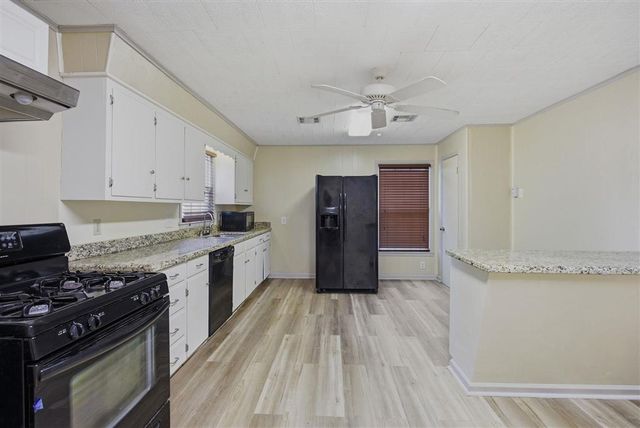 3904 Harvard Street, Lake Charles, LA 70607