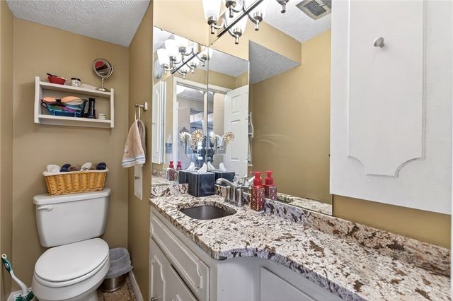 1017 Terracewood Drive, Englewood, OH 45322