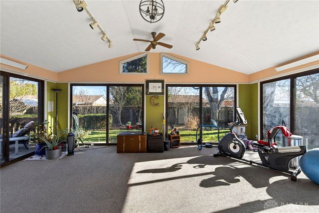 1017 Terracewood Drive, Englewood, OH 45322