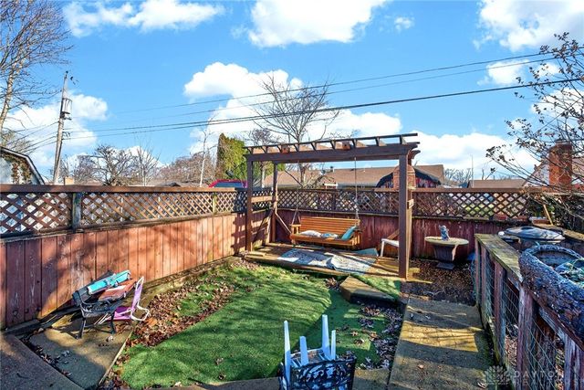 1017 Terracewood Drive, Englewood, OH 45322