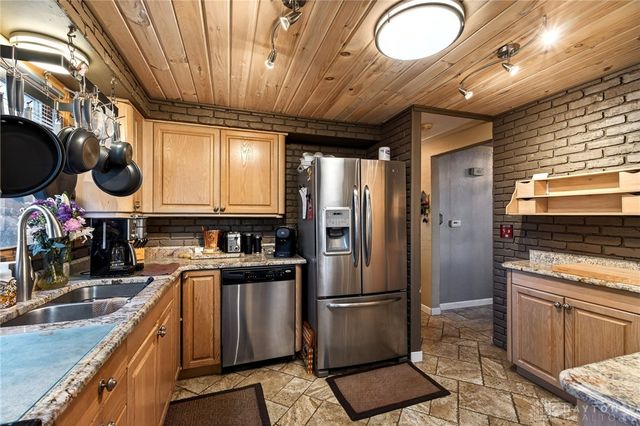 1017 Terracewood Drive, Englewood, OH 45322