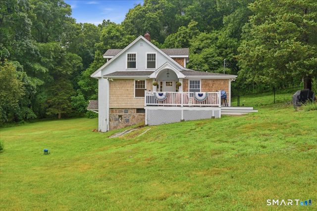 82 Old Post Road, Clinton, CT 06413