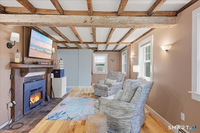 82 Old Post Road, Clinton, CT 06413