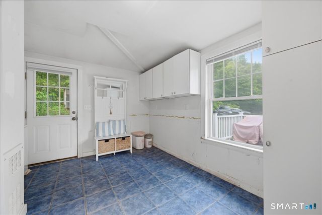 82 Old Post Road, Clinton, CT 06413