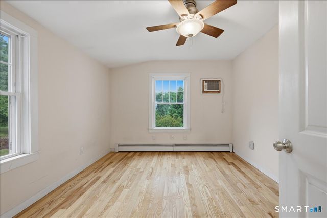 82 Old Post Road, Clinton, CT 06413