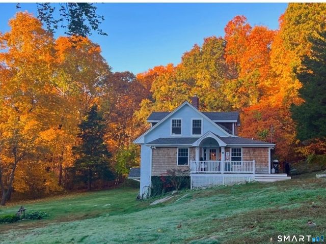82 Old Post Road, Clinton, CT 06413