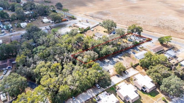 1565 N C 470, Lake Panasoffkee, FL 33538