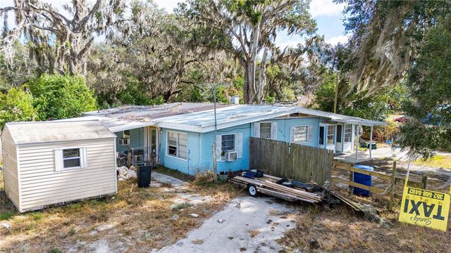 1565 N C 470, Lake Panasoffkee, FL 33538