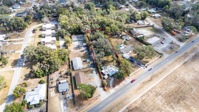1565 N C 470, Lake Panasoffkee, FL 33538