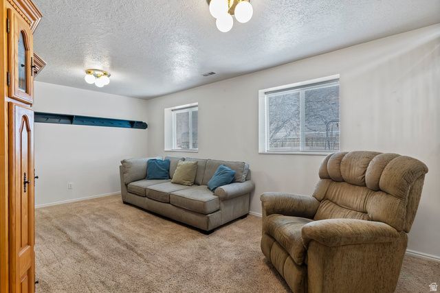 1818 S 200 W, Clearfield, UT 84015