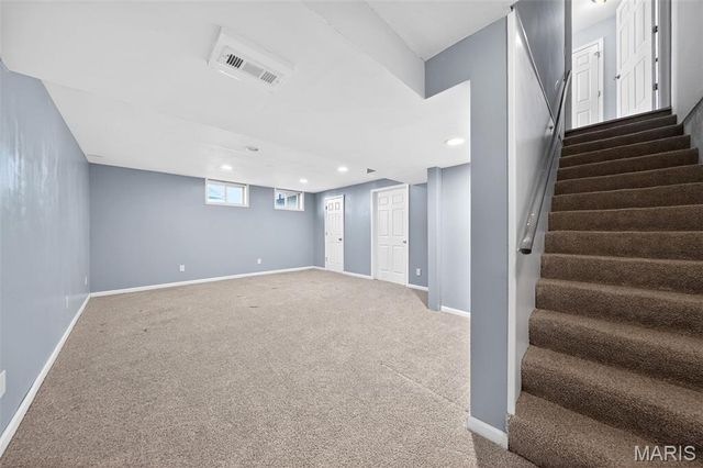 542 Country Circle Drive, Lake St Louis, MO 63367