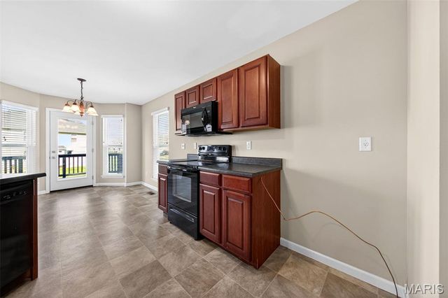 542 Country Circle Drive, Lake St Louis, MO 63367