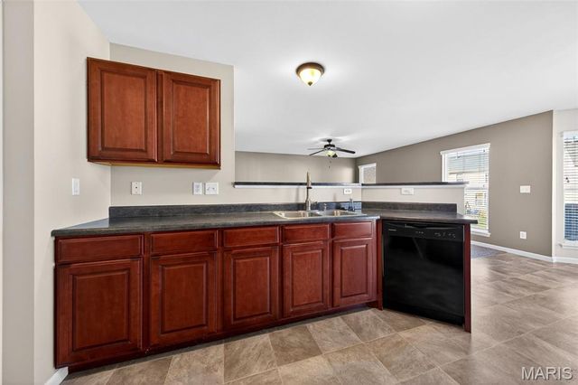 542 Country Circle Drive, Lake St Louis, MO 63367