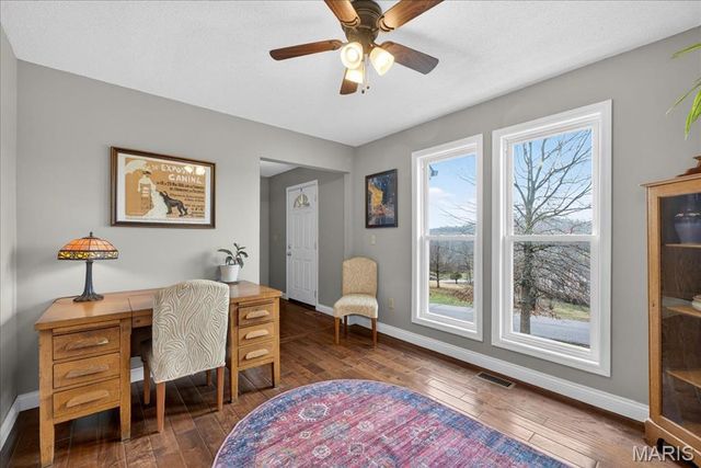 1102 Lakeview Drive, Pacific, MO 63069