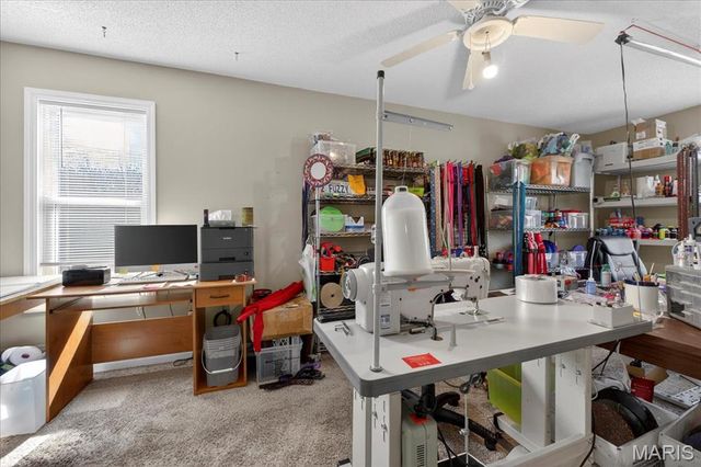 1102 Lakeview Drive, Pacific, MO 63069