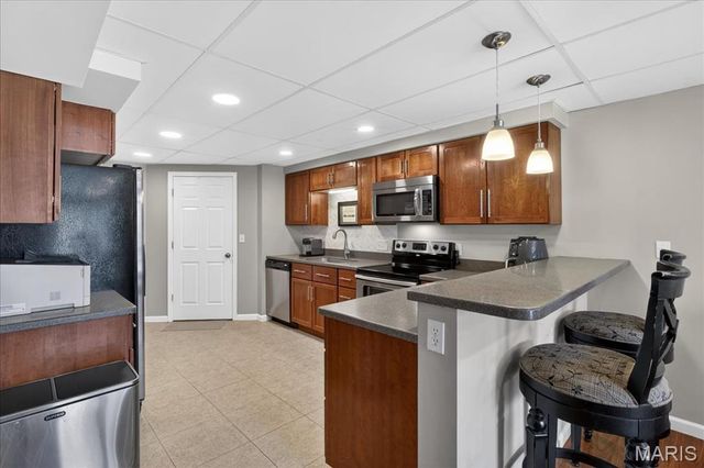 1102 Lakeview Drive, Pacific, MO 63069