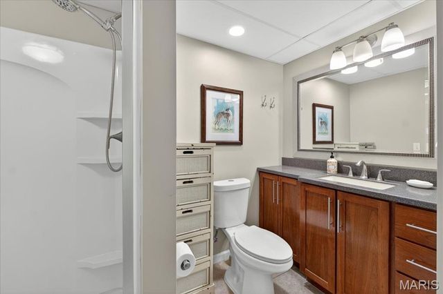 1102 Lakeview Drive, Pacific, MO 63069