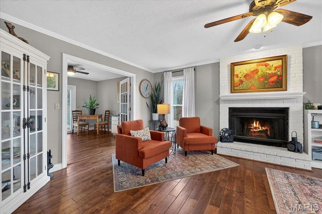 1102 Lakeview Drive, Pacific, MO 63069