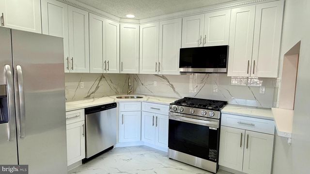 70 JUNIPER WAY, Hamilton, NJ 08619