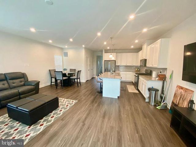 210 CHASE DR, Downingtown, PA 19335