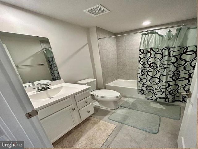210 CHASE DR, Downingtown, PA 19335