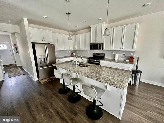 210 CHASE DR, Downingtown, PA 19335