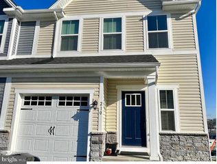210 CHASE DR, Downingtown, PA 19335