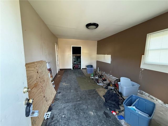 329 E Long Ave, New Castle, PA 16101