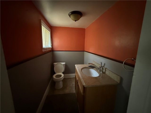 329 E Long Ave, New Castle, PA 16101