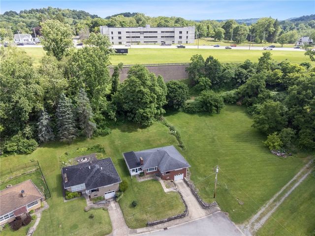 648 Birch St, Jeannette, PA 15644
