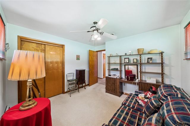 648 Birch St, Jeannette, PA 15644