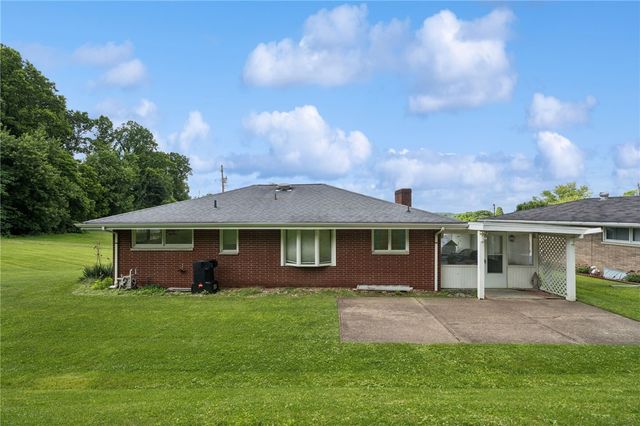 648 Birch St, Jeannette, PA 15644