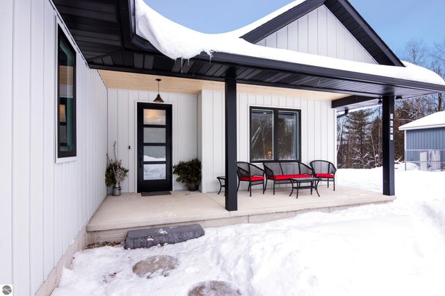 3681 Riverview Road, Manton, MI 49663