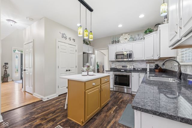 6426 Harrison Ridge Boulevard, Indianapolis, IN 46236