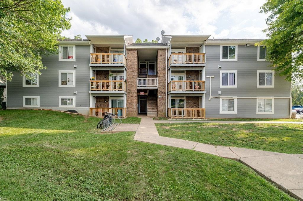 36 South Ave Apt D, Harrisonburg, VA 22801