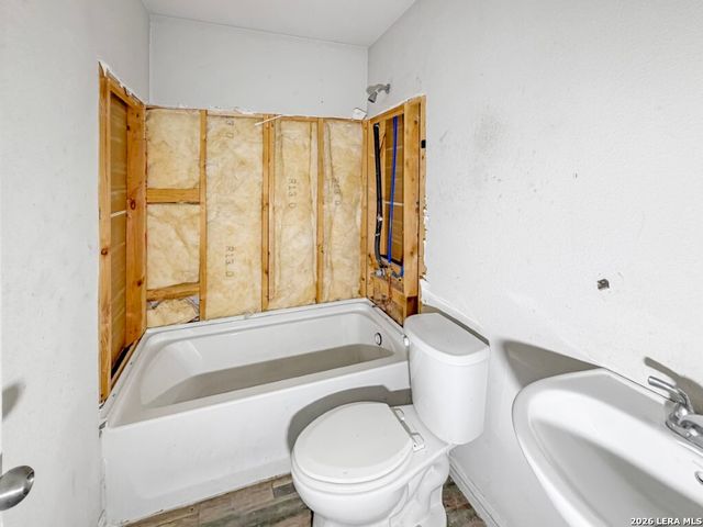 3239 MARTIN LUTHER KING DR, San Antonio, TX 78220