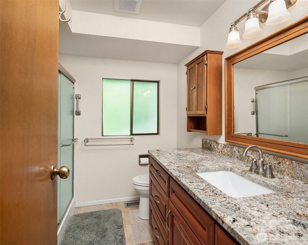 19516 SE 23rd Street, Sammamish, WA 98075