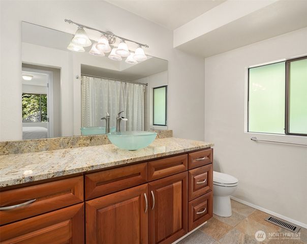 19516 SE 23rd Street, Sammamish, WA 98075
