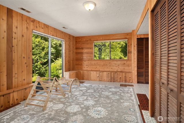 19516 SE 23rd Street, Sammamish, WA 98075