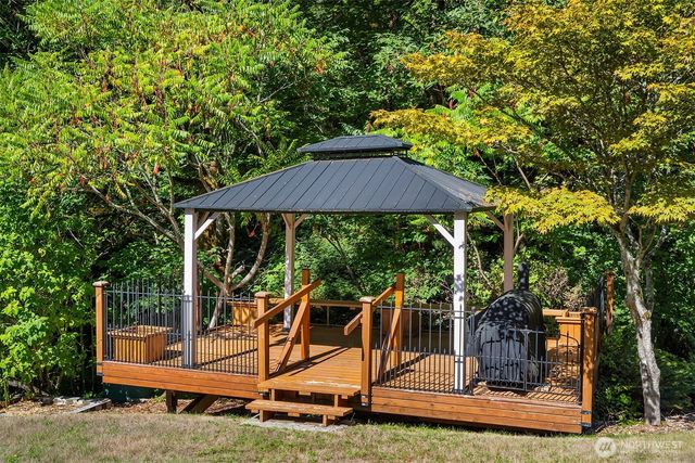 19516 SE 23rd Street, Sammamish, WA 98075